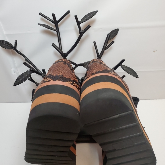 ZARA BASIC Womens Platform Animal Print Oxfords  - Picture 6 of 7